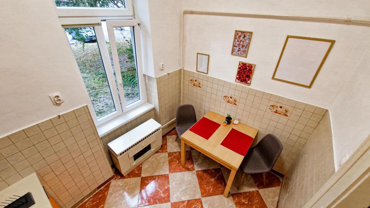 Апартаменты Pearl Apartman Дьёр Экстерьер фото