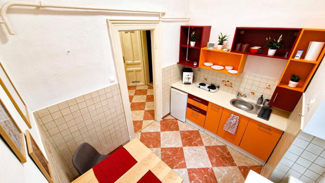 Апартаменты Pearl Apartman Дьёр Экстерьер фото